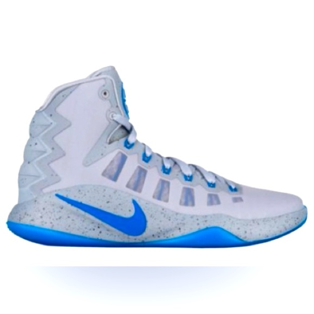 Karl-Anthony Towns — Nike Hyperdunk 2016- Size 12